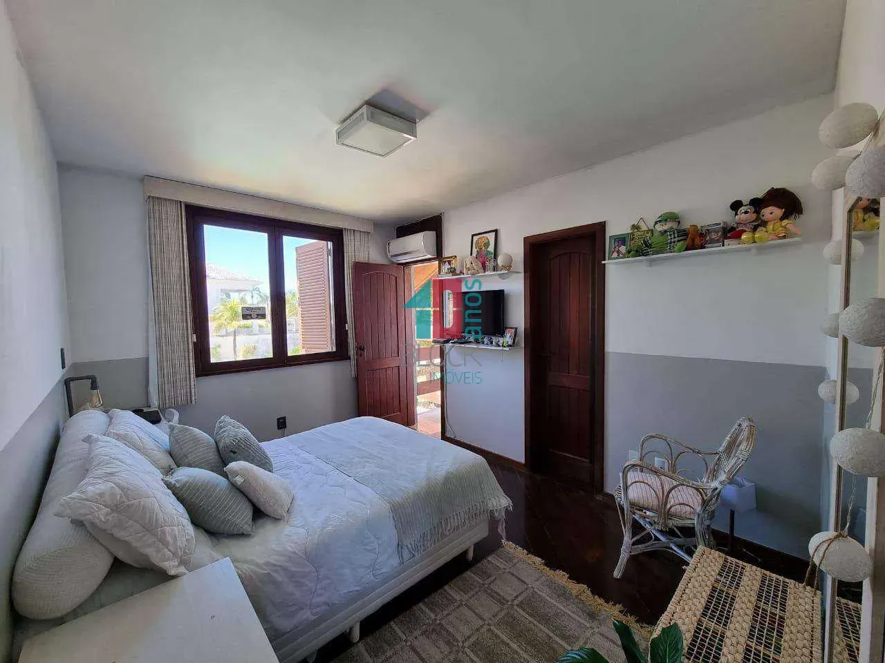 Unfurnished house with 5 bedrooms and 5 bathrooms — photo 3