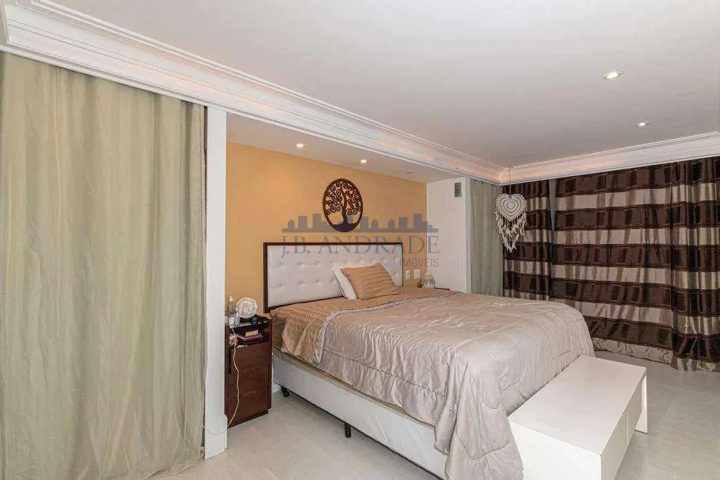 4-bedroom apartment in a building with a sauna — photo 17