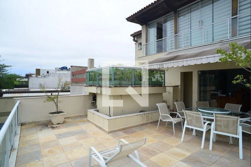 Furnished 350 m² apartment with 3 bedrooms and 2 parking — photo 12