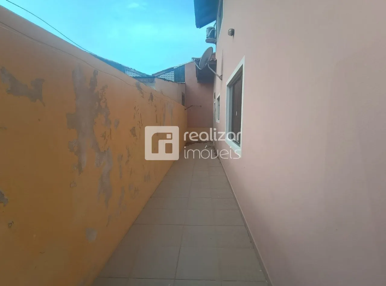 House with 2 bedrooms and a private garden on 400 m² — photo 14
