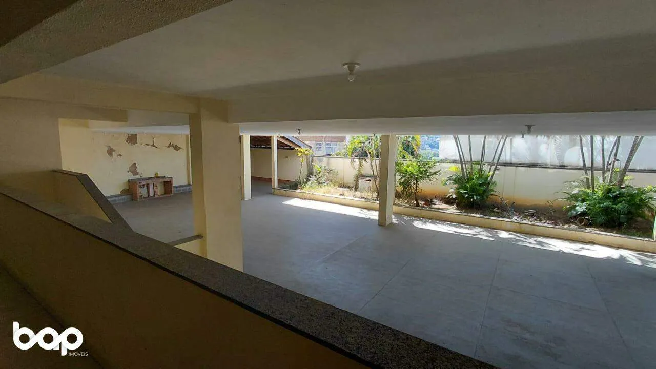 3-bedroom apartment with a water view in Rio de Janeiro — photo 12