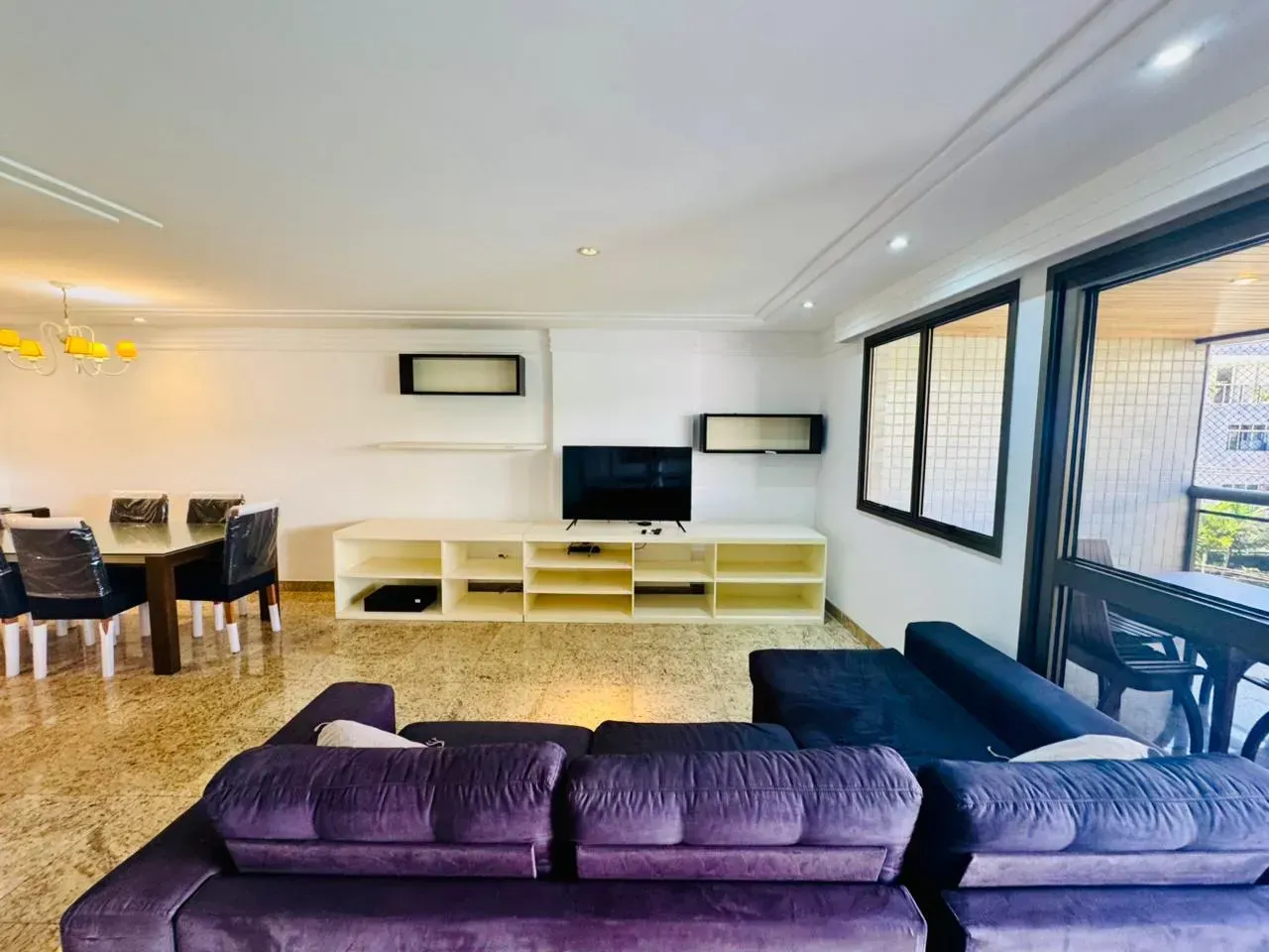 Apartamento mobiliado com 3 quartos e 3 banheiros — photo 7