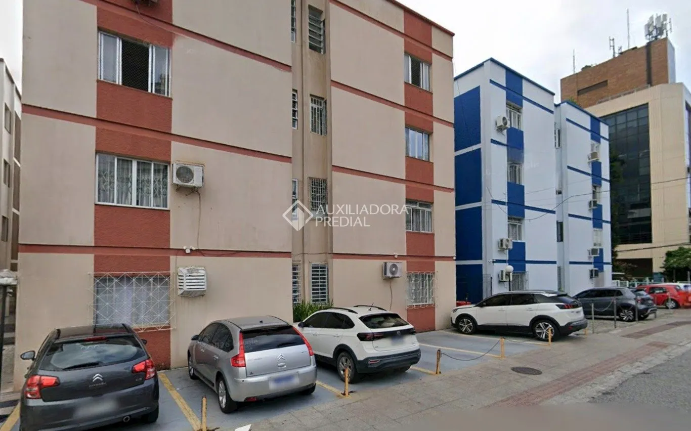 Apartamento de 2 quartos com cozinha fechada e 80 m² — photo 2
