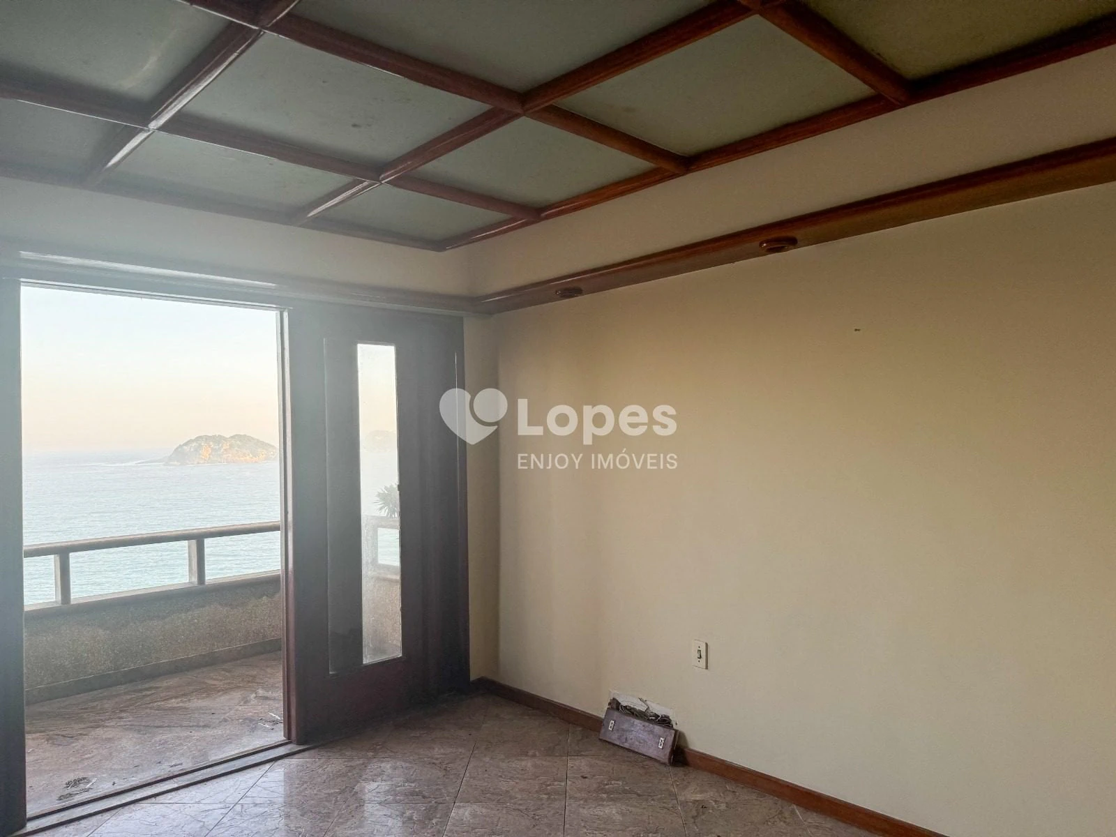 Casa de 5 quartos com vista para a água — photo 11