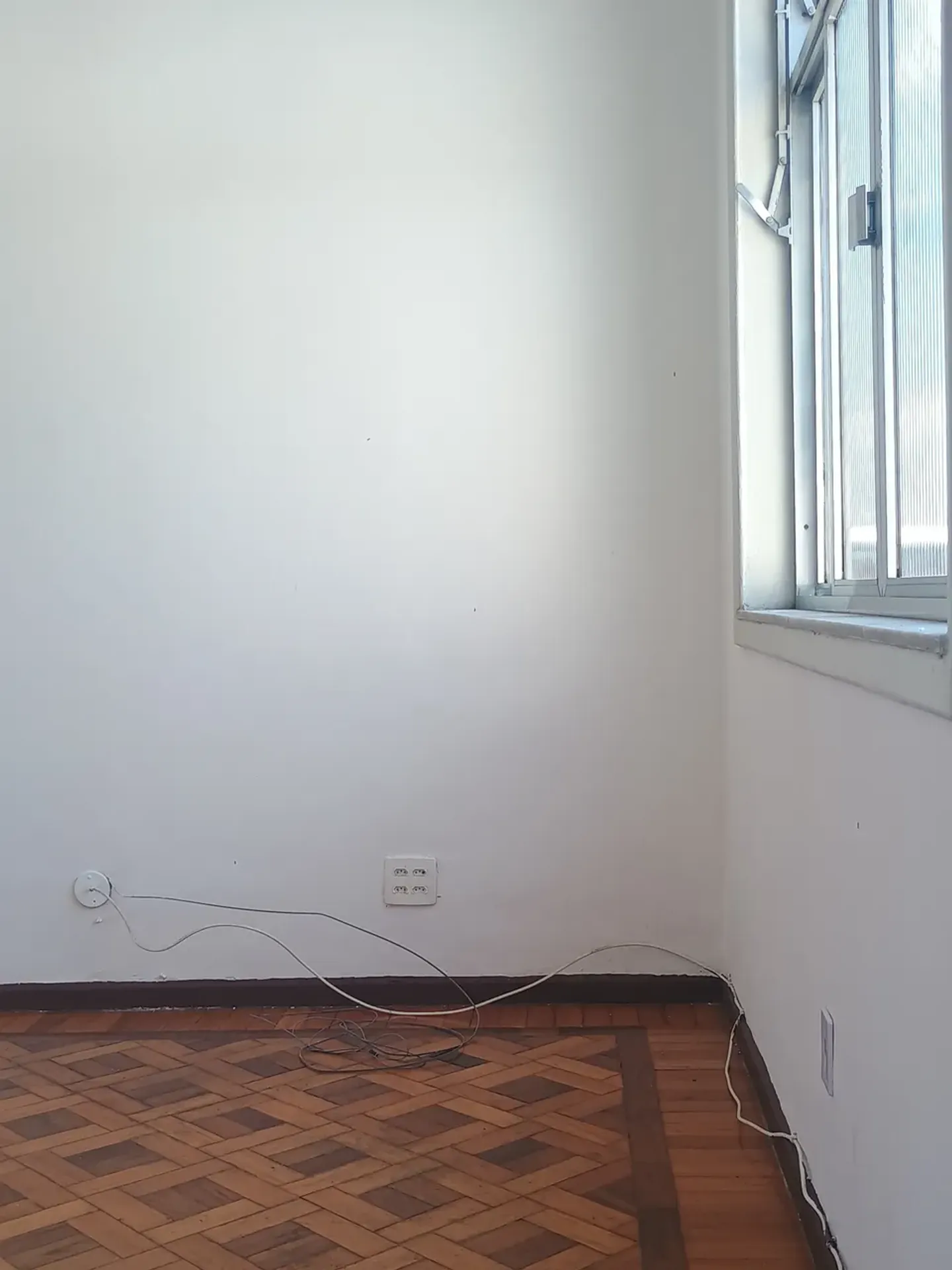 Apartment on the 3rd floor with wood or laminate floors — photo 15