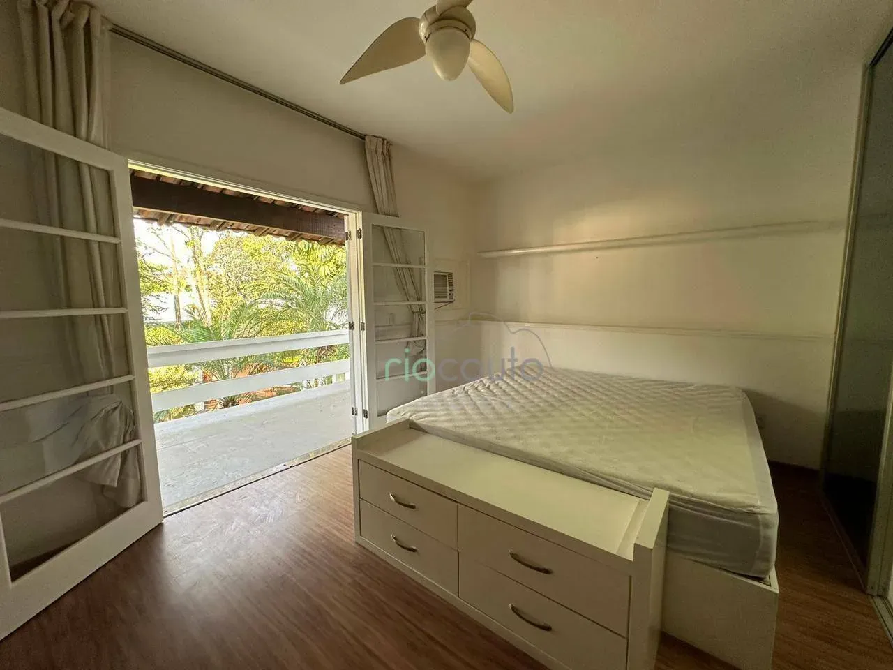 Casa com 5 quartos, 990 m² e 2 vagas, perto das janelas — photo 8