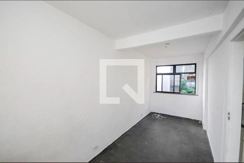 Rental house with 8 bedrooms and 8 bathrooms — photo 44