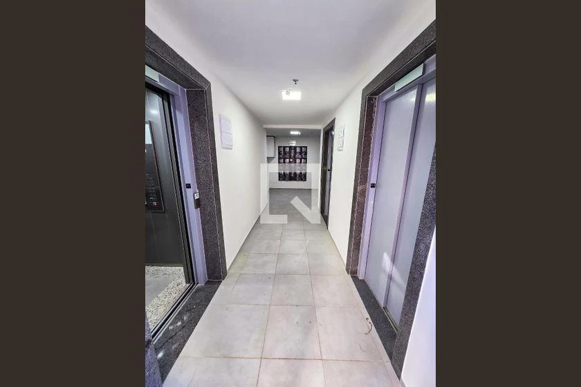 2-bedroom apartment in a building with a pool — photo 40
