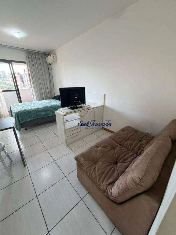 Furnished 1-bedroom apartment with a balcony — photo 2