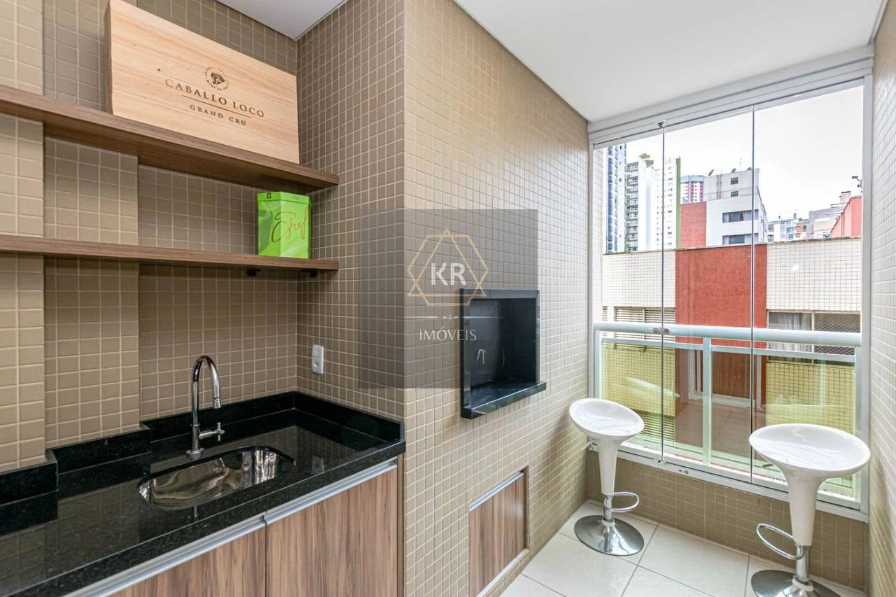 Balcony with a grill in a 2-bedroom apartment, 60 m² — photo 19