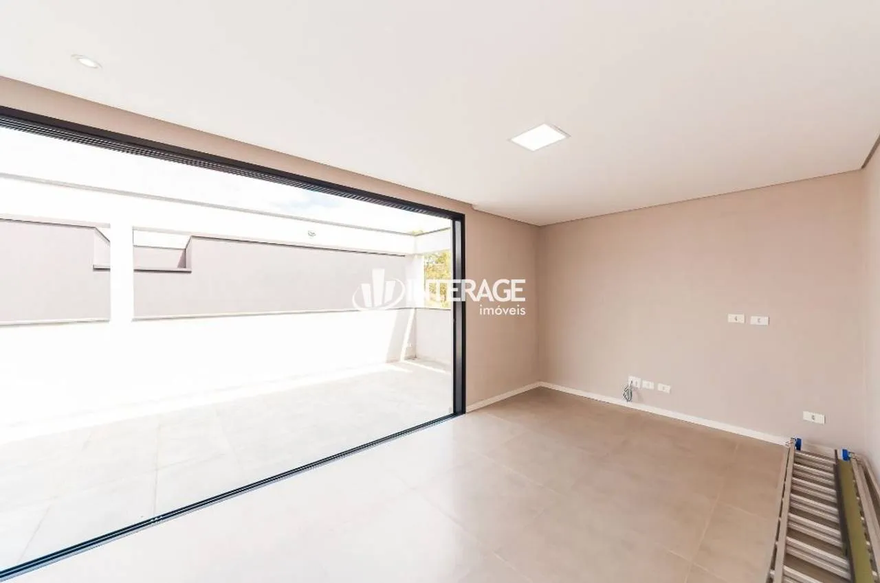 3-bedroom house with a washing machine in Curitiba — photo 15