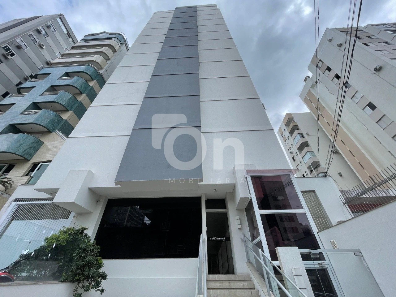 Furnished apartment, 75 m², with a washing machine — photo 27