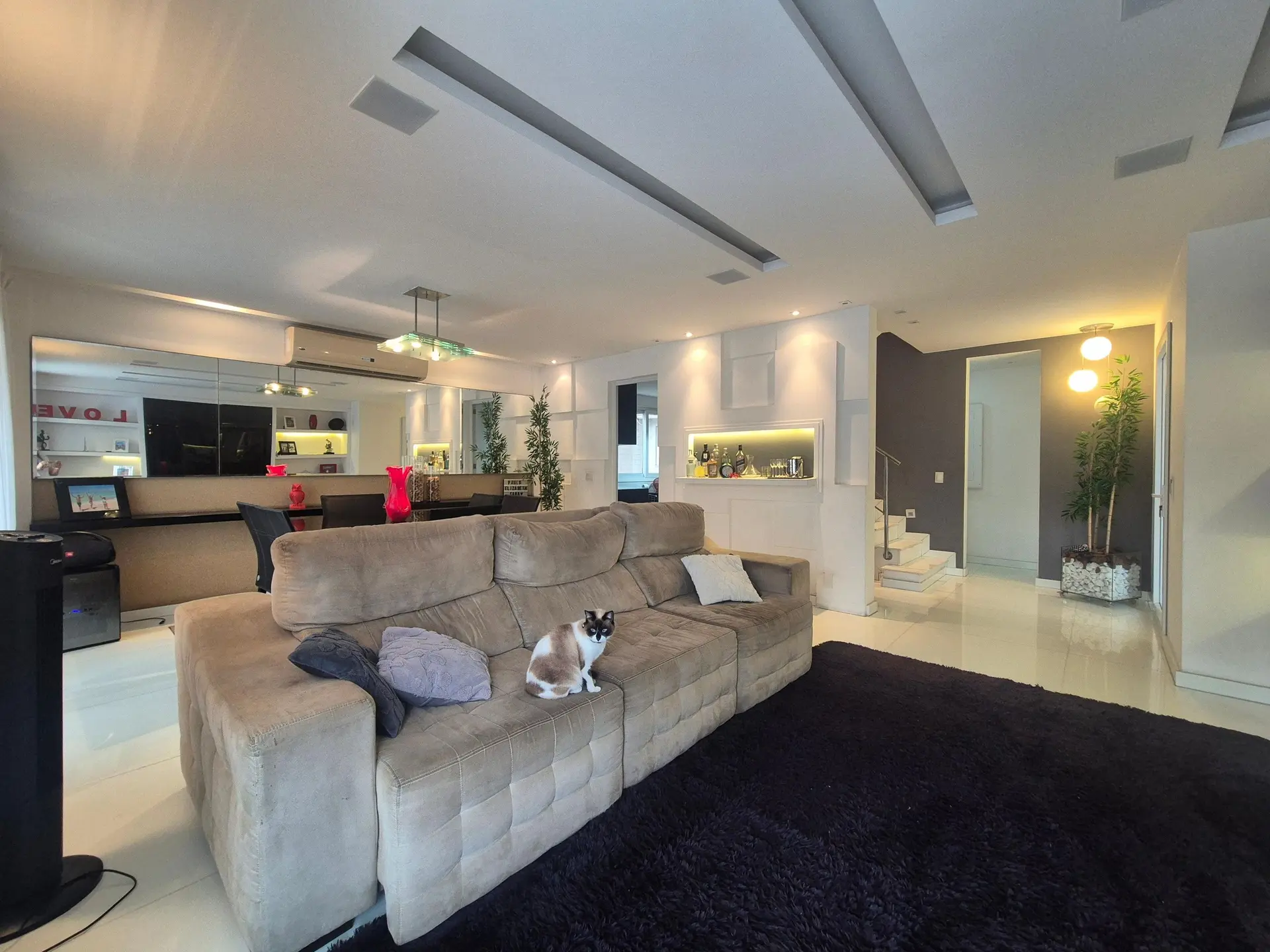 Garden in a 5-bedroom house, 400 m²