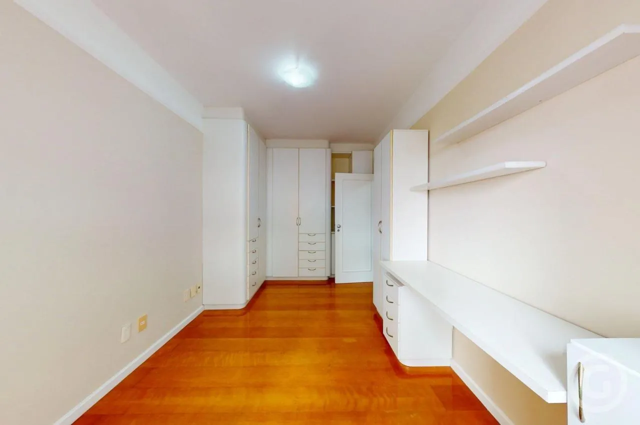 Water view in a one-bedroom apartment, 43 m² — photo 9