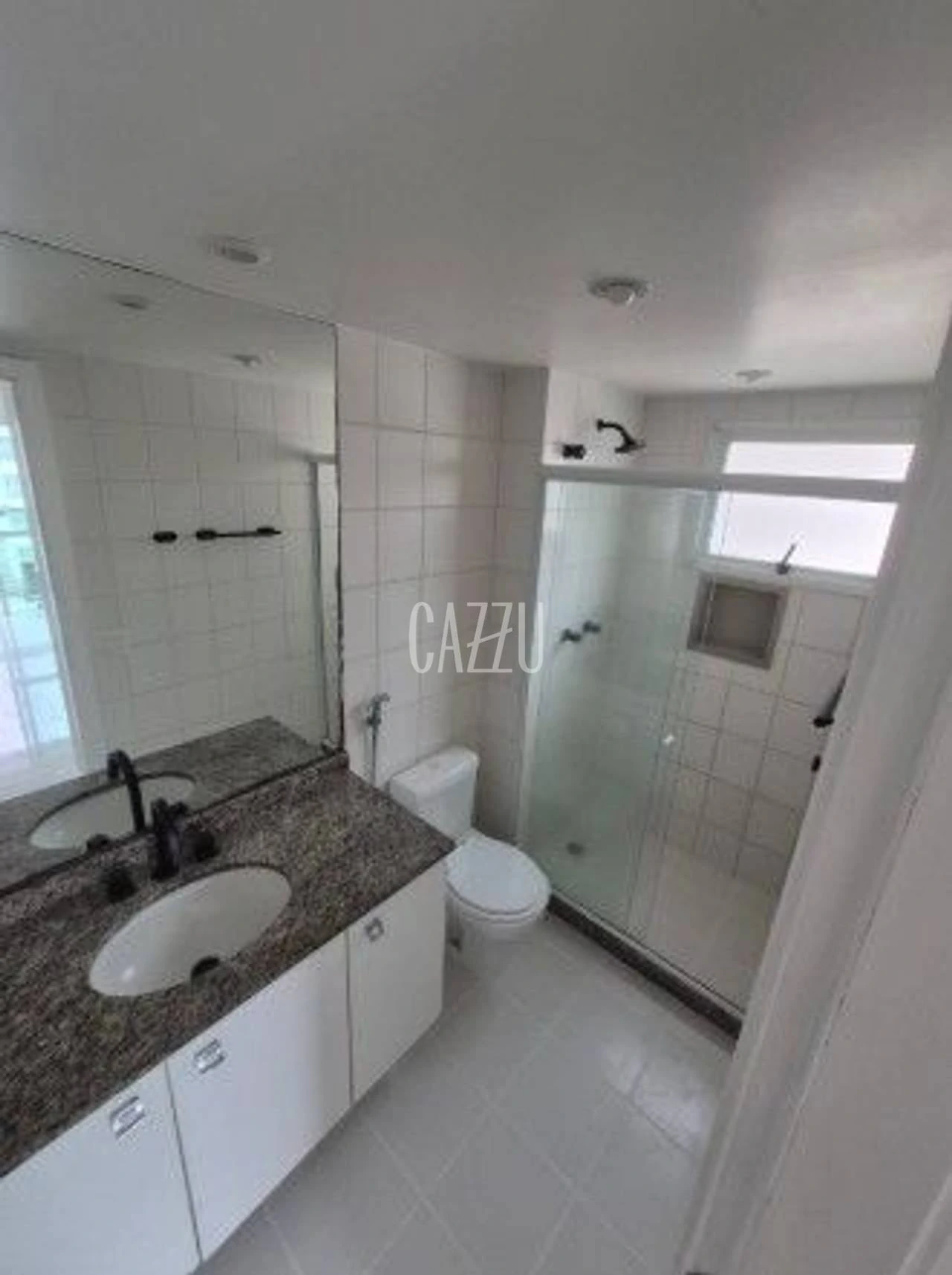 3-bedroom apartment with a mountain view — photo 10
