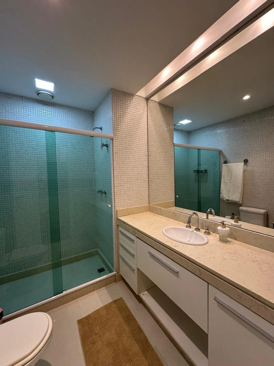 Apartamento mobiliado reformado com 4 suítes e 392 m² — photo 7