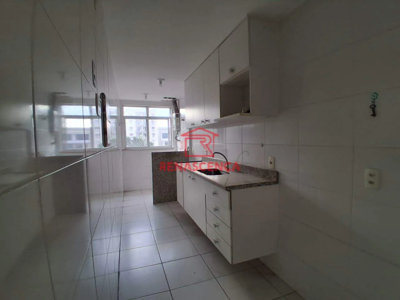 Apartment on the 3rd floor with a grill on the balcony — photo 2
