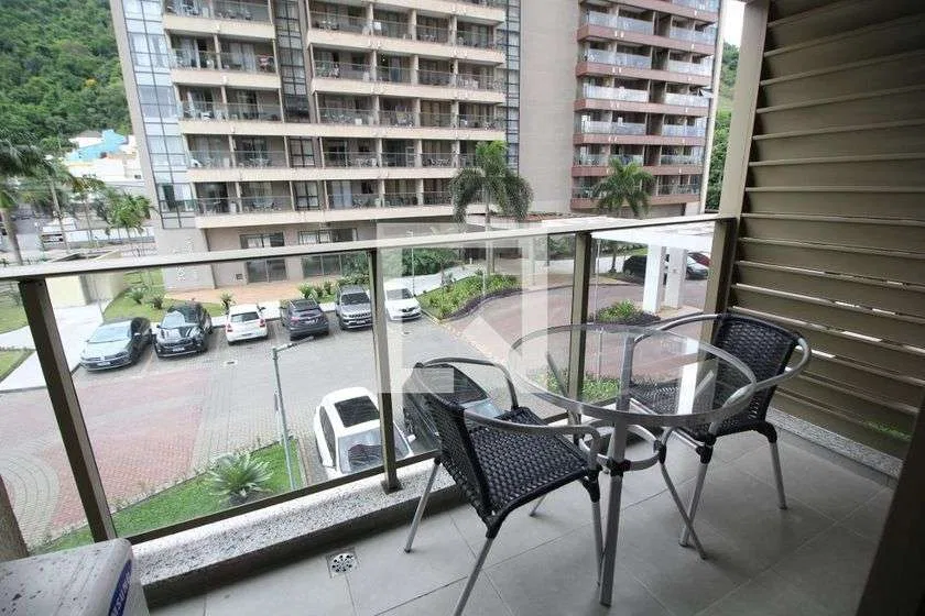 Monoambiente, 20 m², con vista a la montaña