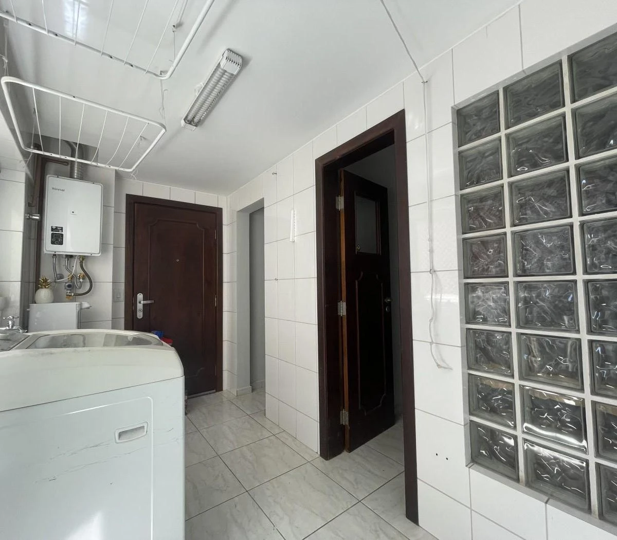 Furnished apartment, 148 m², with a washing machine — photo 22