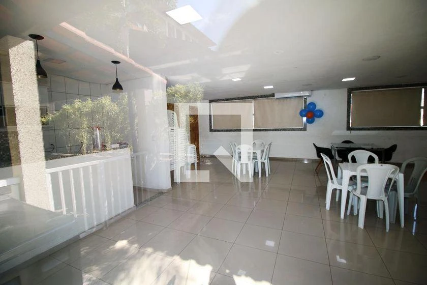 2-bedroom apartment in a building with a gym — photo 31