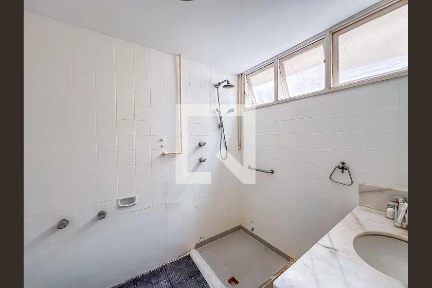 Apartamento de 4 habitaciones con 221 m² y 2 plazas — photo 41