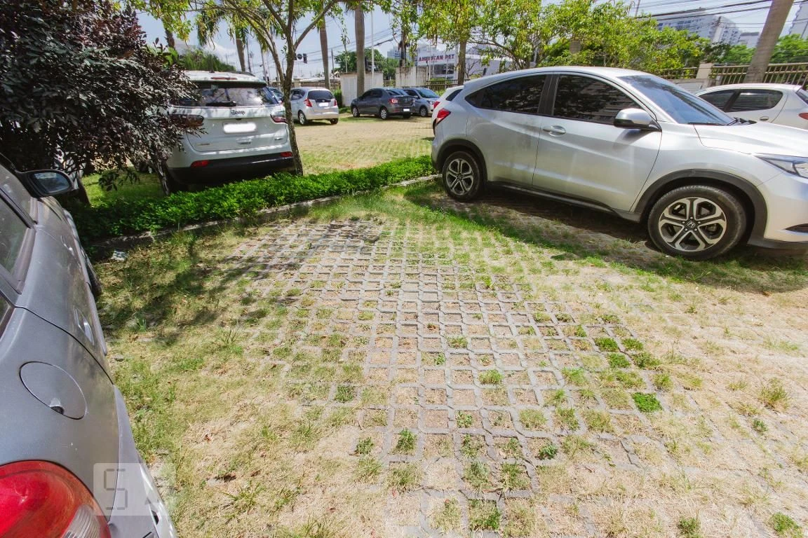 Apartamento mobiliado com 3 quartos e 3 banheiros — photo 2