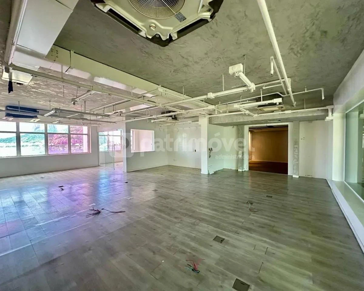 716 m² apartment with 1 bedroom and 4 bathrooms — photo 22