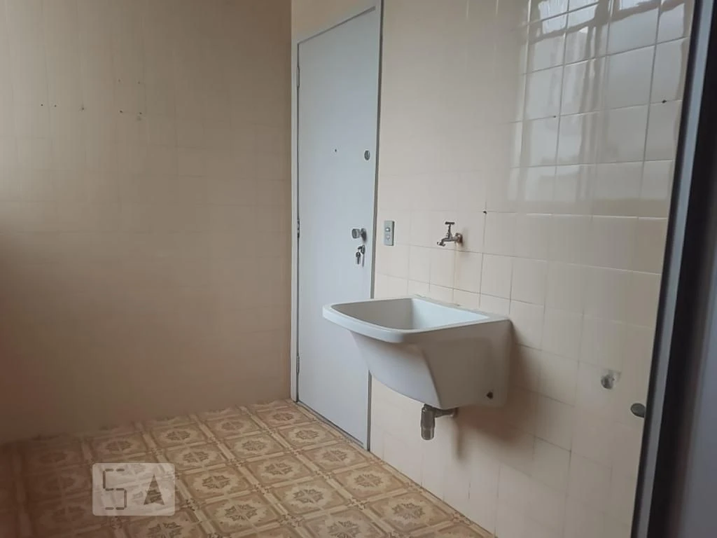 Apartment, 120 m², with wood or laminate floors — photo 19