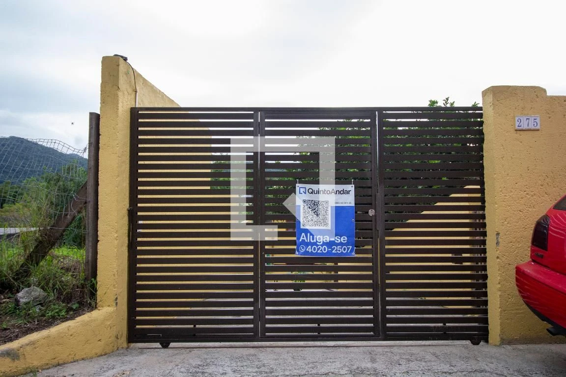 Garden in a 2-bedroom house, 42 m²