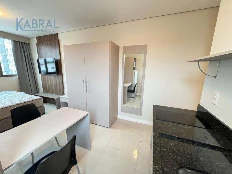 Studio de 23 m² com máquina de lavar e espaço de home office — photo 3