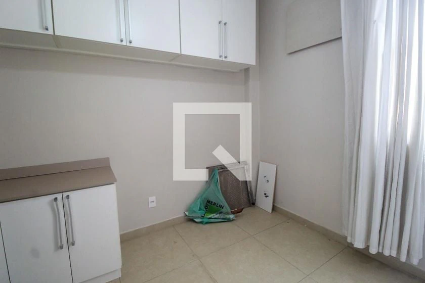 Apartamento sin amueblar de 1 dormitorio y balcón — photo 21