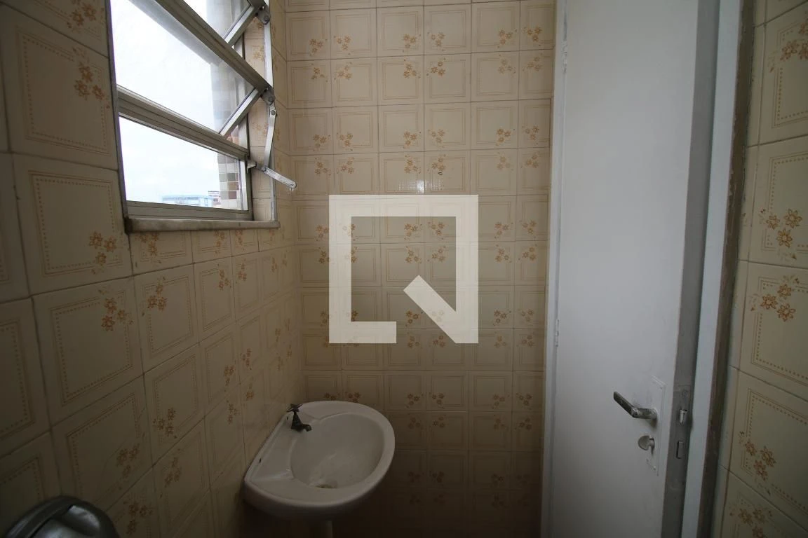 Rental apartment with 3 bedrooms and a balcony — photo 36