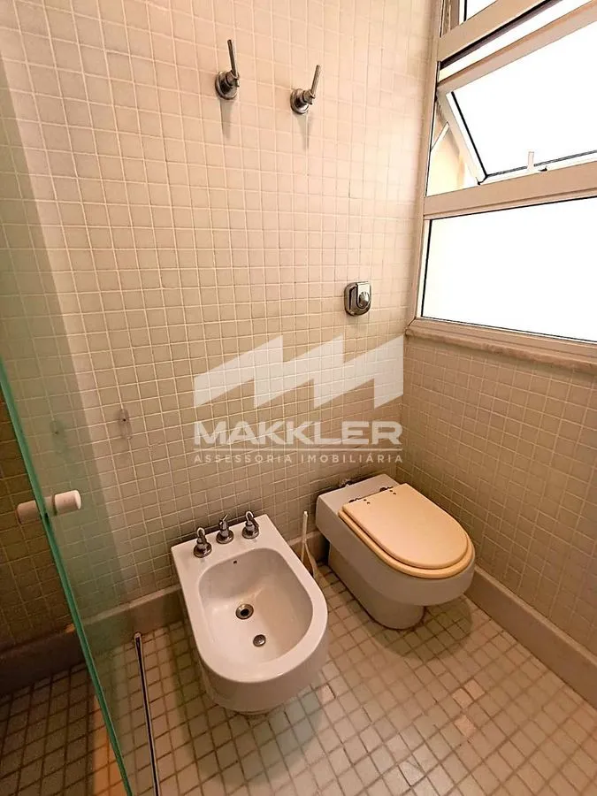 Apartment with 4 bedrooms and 4 bathrooms — photo 29