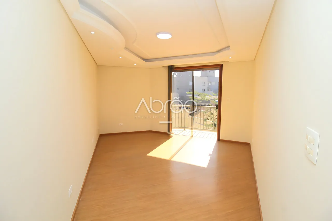 Commercial house with 5 bedrooms and 528 m², integrated kitchen — photo 11
