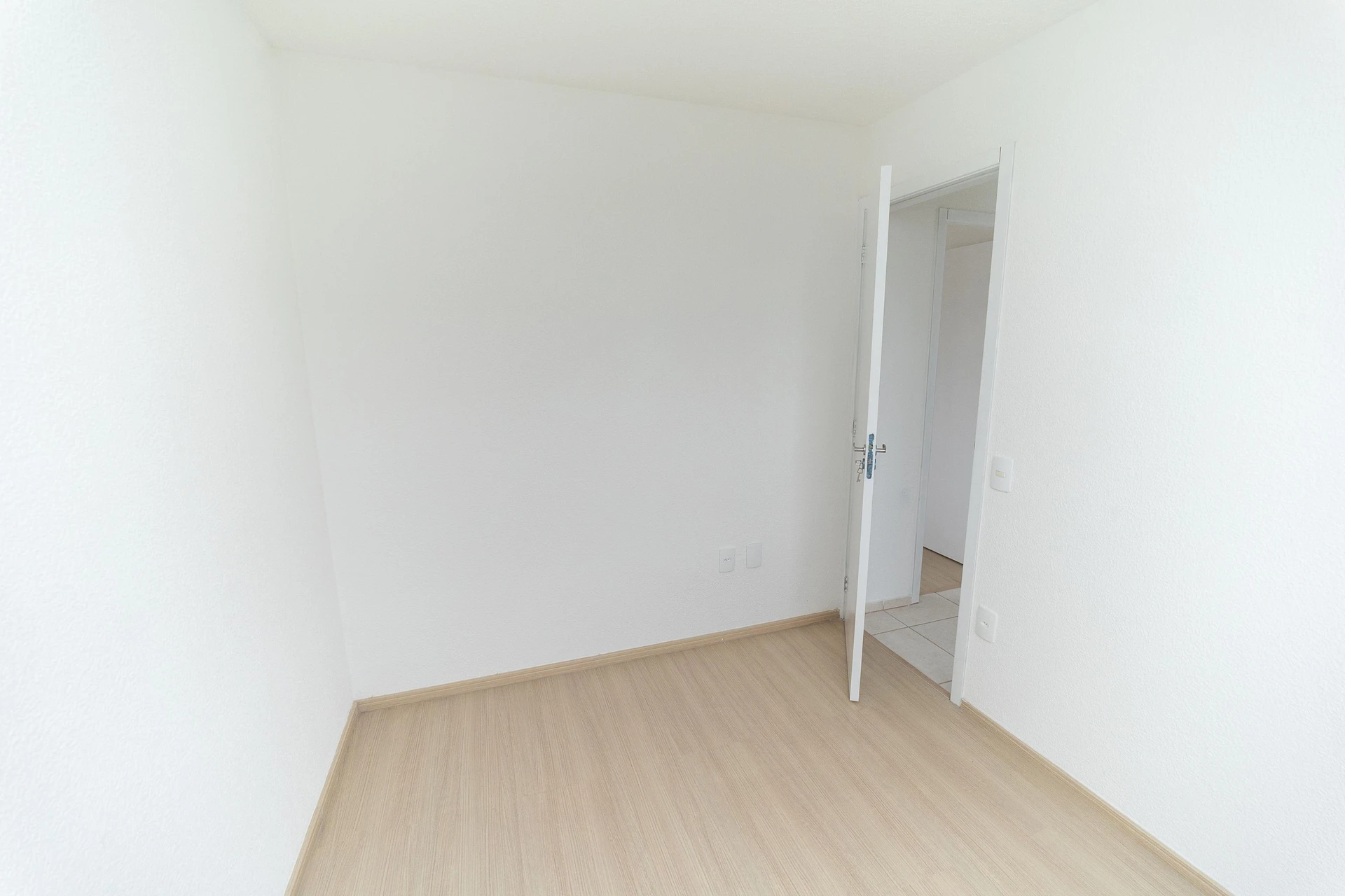 Apartamento de 2 quartos em condomínio com piscina — photo 25