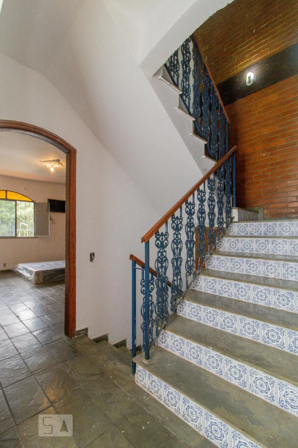 Rental house with 4 bedrooms and a private garden — photo 31