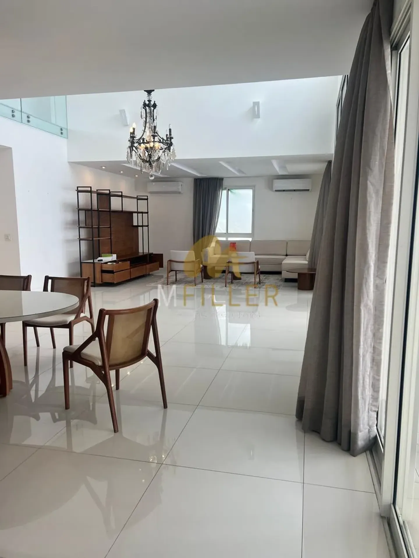 Unfurnished apartment with air conditioning and 5 bathrooms — photo 22