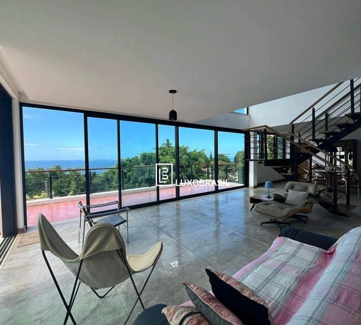 Casa sin muebles de 422 m², 3 dormitorios y 1 plaza — photo 4