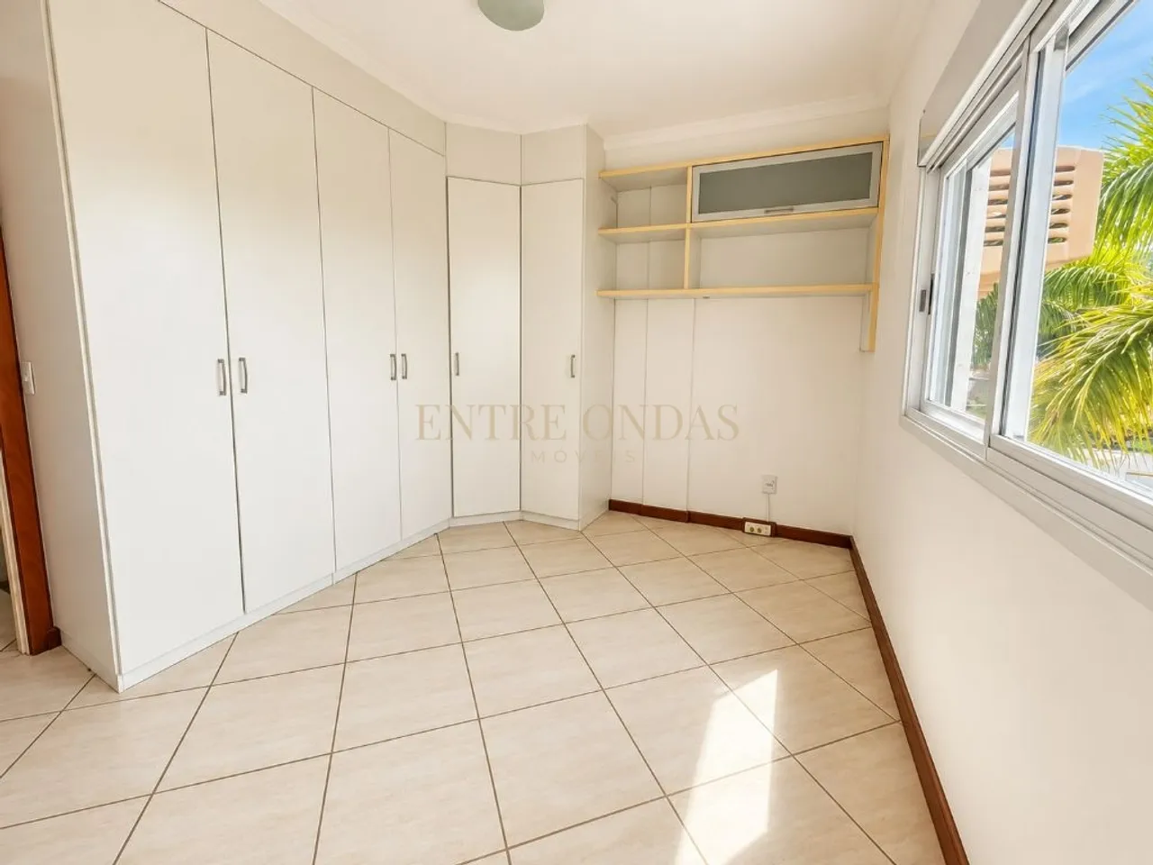 One-bedroom, 46 m² apartment in Florianópolis — photo 6