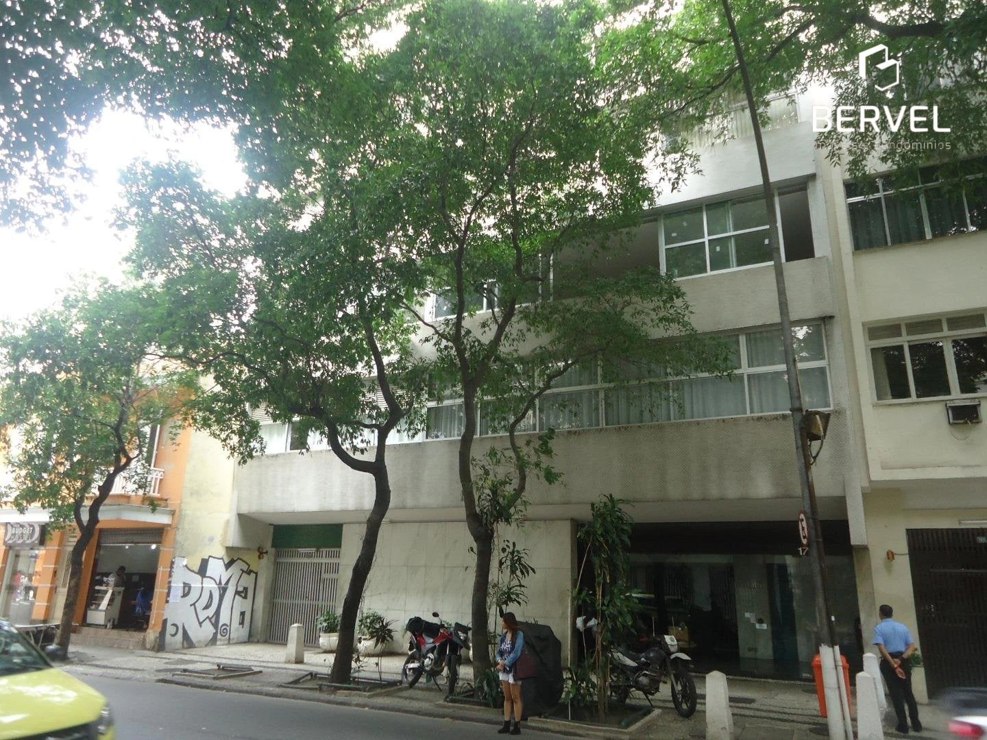 4-bedroom apartment with a suite, 160 m² — photo 26
