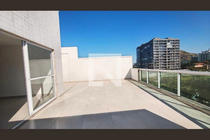 Apartamento de 196 m² com 2 suítes e varanda — photo 2