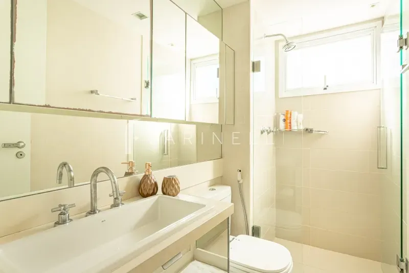 Apartamento de 2 dormitorios y 3 baños con cocina abierta — photo 8