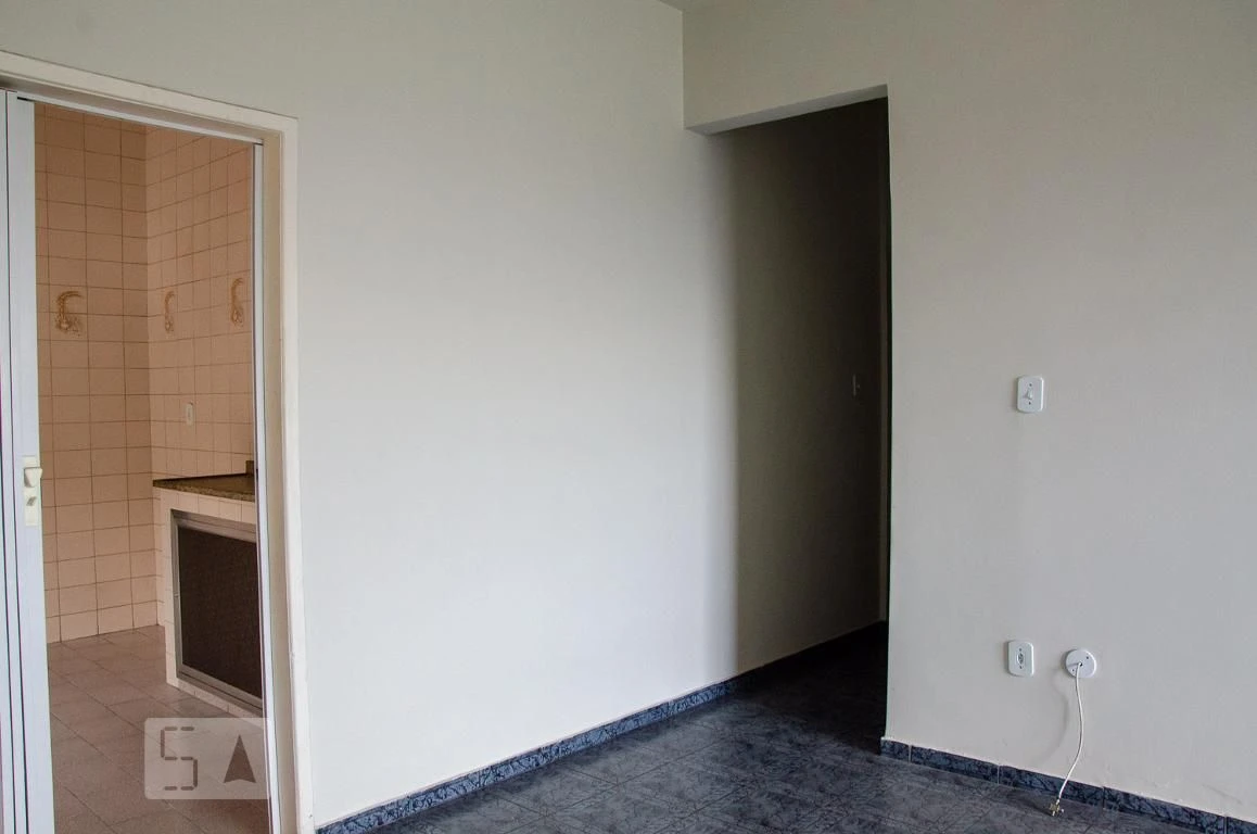 2-bedroom apartment with separate kitchen and gas stove — photo 10
