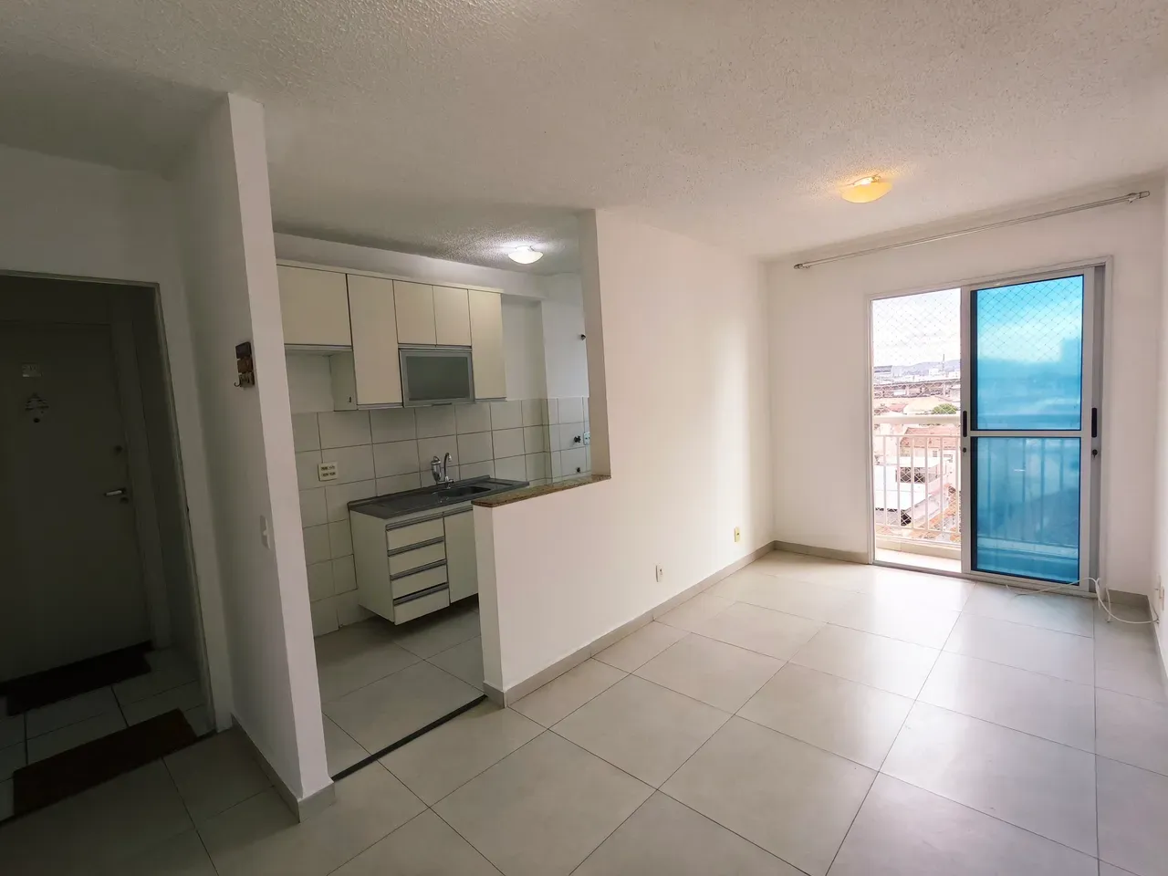 2-bedroom apartment on the 7th floor with parking