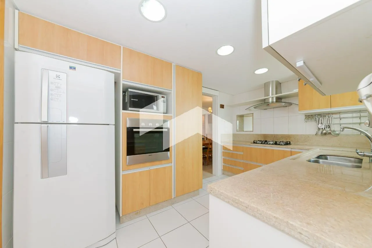 Apartamento de 4 dormitorios con 2 suites y 179 m² — photo 28