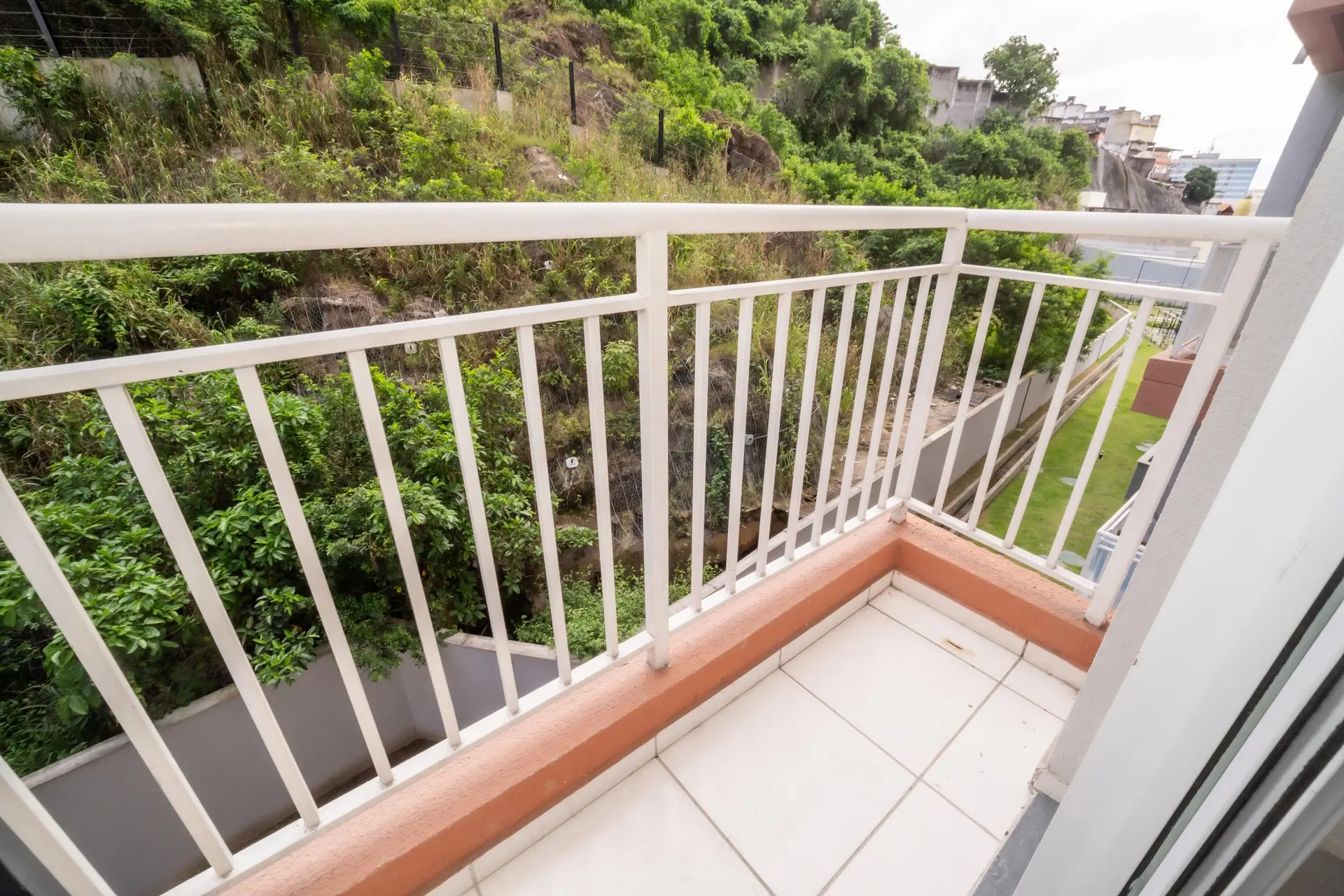 Вид на парк и 2 спальни: квартира 38 м² — photo 6