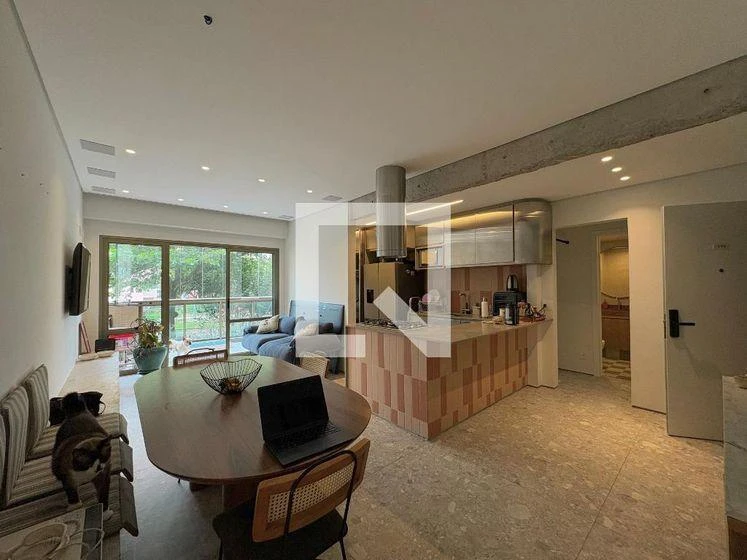 2-bedroom apartment with a glass-enclosed balcony — photo 13