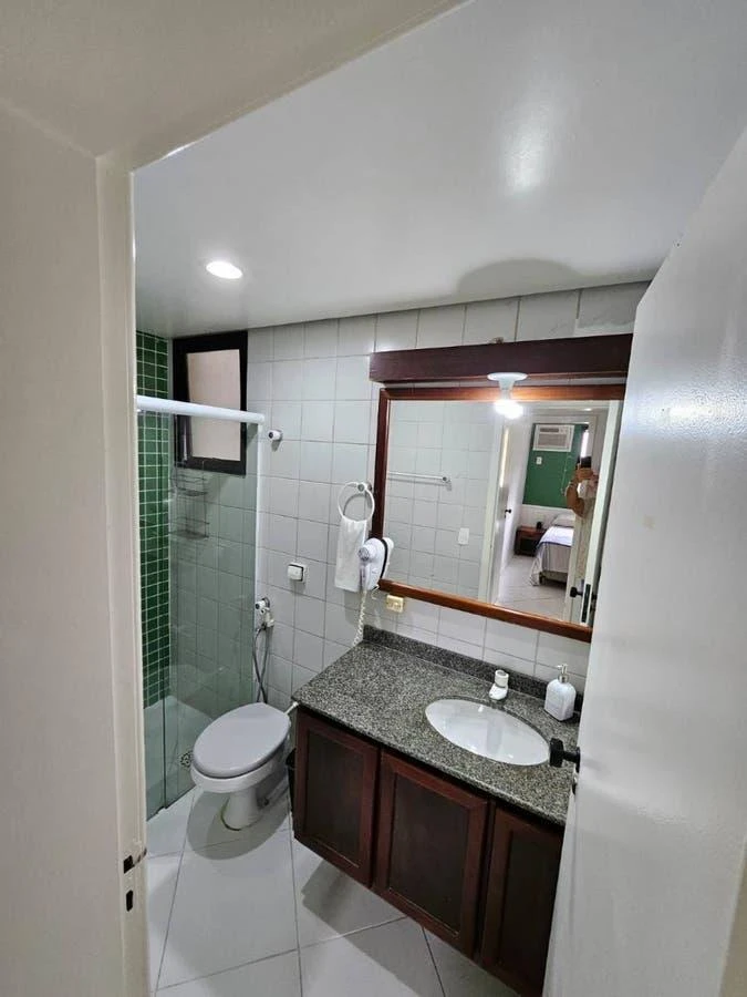 Furnished apartment, 84 m², with a glass-enclosed balcony — photo 19