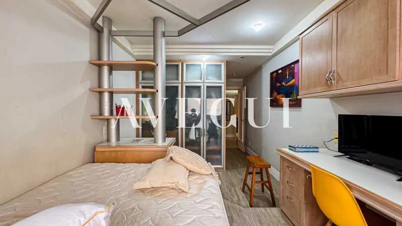 Житлова квартира з 5 спальнями-світами 363 м² — photo 26