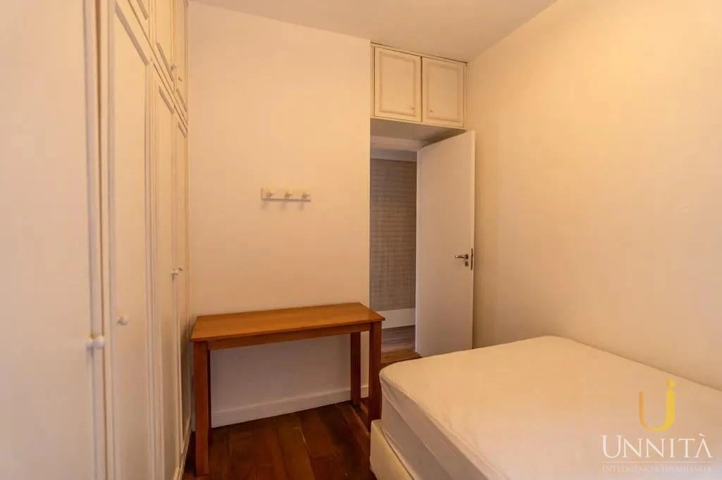 Rental apartment with 4 bedrooms and enclosed balcony — photo 10